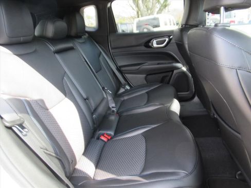 New 2026 Jeep Compass Latitude image 28