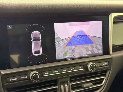 Certified 2020 Porsche Macan S AWD/4WD image 24