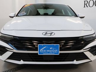 Used 2025 Hyundai Elantra SEL FWD video 2