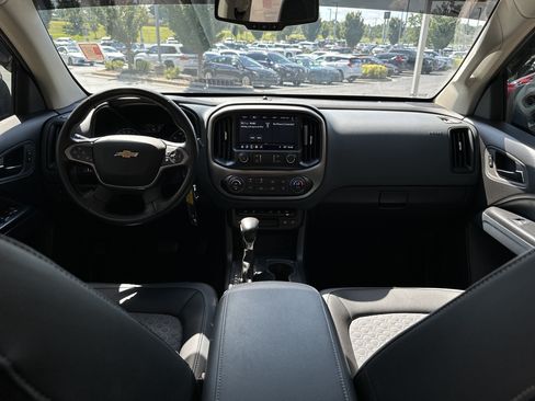 Used 2022 Chevrolet Colorado Z71 AWD/4WD image 22