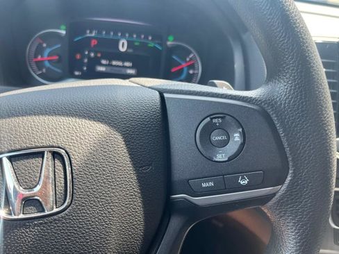 Used 2022 Honda Pilot Sport image 17