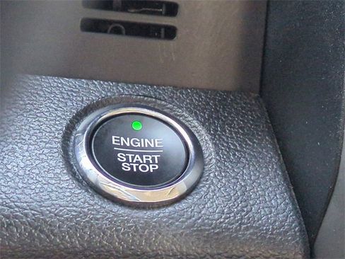 Certified 2018 Ford F150 Lariat image 27