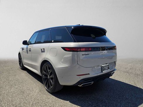 Used 2025 Land Rover Range Rover Sport Autobiography AWD/4WD image 5