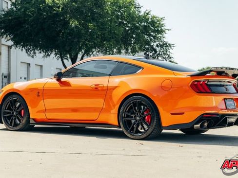 Used 2020 Ford Mustang Shelby GT500 w/ Technology Package RWD image 65