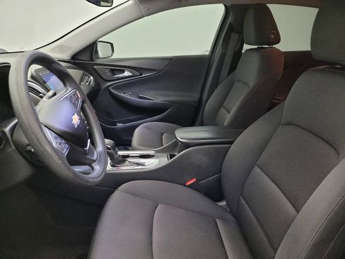 Used 2021 Chevrolet Malibu LT image 17