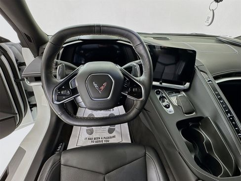 Used 2023 Chevrolet Corvette Stingray w/ Z51 Performance Package image 12