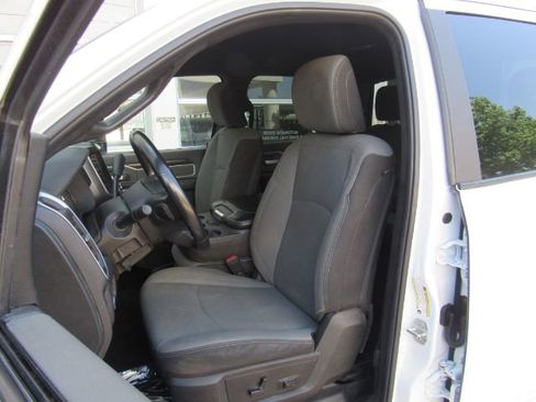 Used 2023 RAM 2500 Big Horn w/ Level 1 Equipment Group image 14