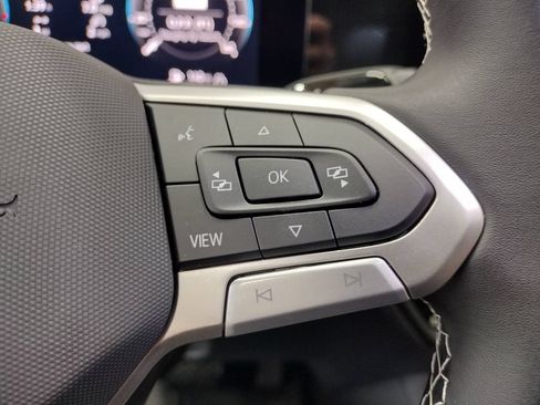 New 2026 Volkswagen Tiguan SE AWD/4WD image 28