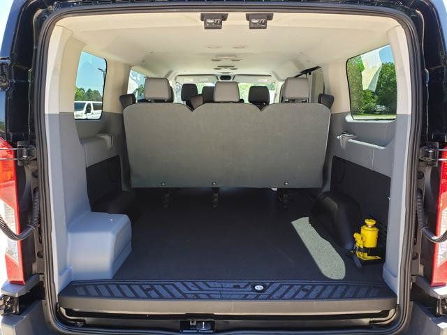 Used 2018 Ford Transit 150 XL RWD image 5