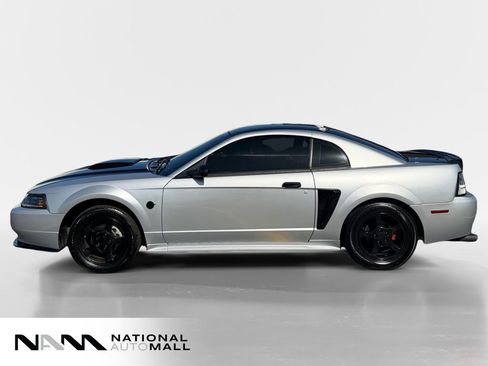 Used 2004 Ford Mustang Coupe RWD image 2
