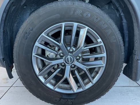 Used 2024 Nissan Rogue S AWD/4WD image 15