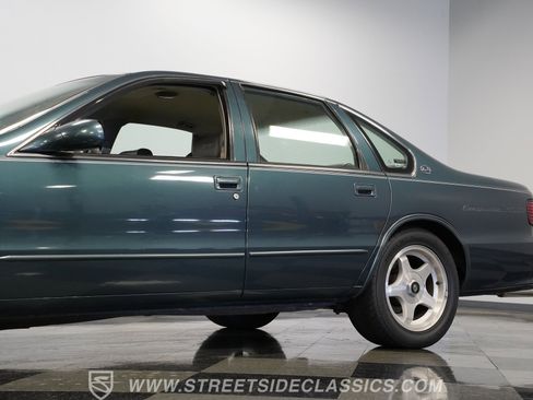 Used 1995 Chevrolet Impala SS image 22