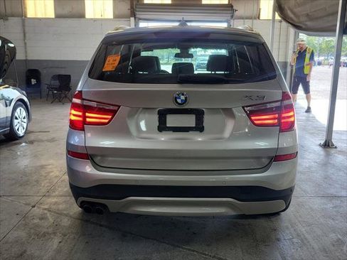 Used 2017 BMW X3 sDrive28i image 8