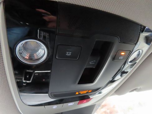 Used 2023 Kia Sorento SX image 43