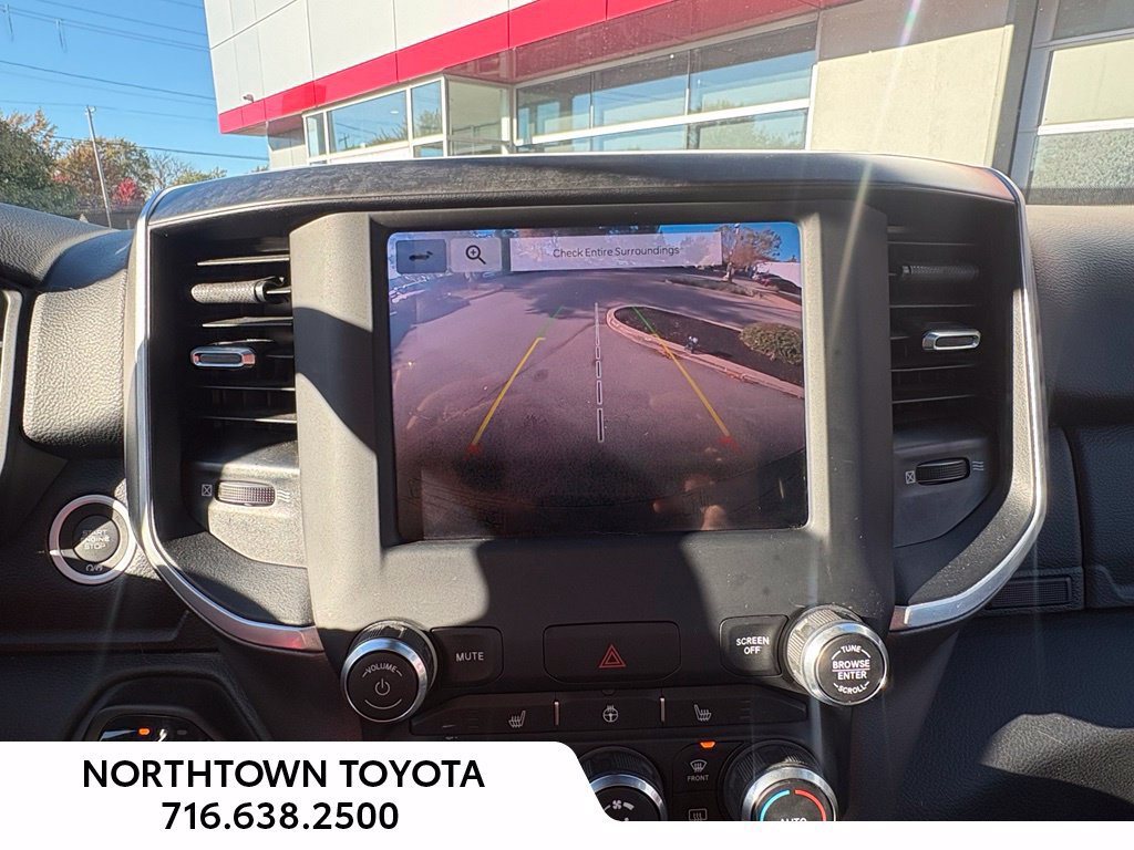 Used 2022 RAM 1500 Big Horn w/ Night Edition AWD/4WD image 32