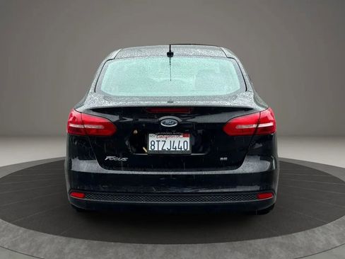 Used 2017 Ford Focus SE image 7