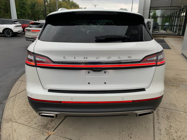 Used 2023 Lincoln Nautilus Reserve AWD/4WD image 4