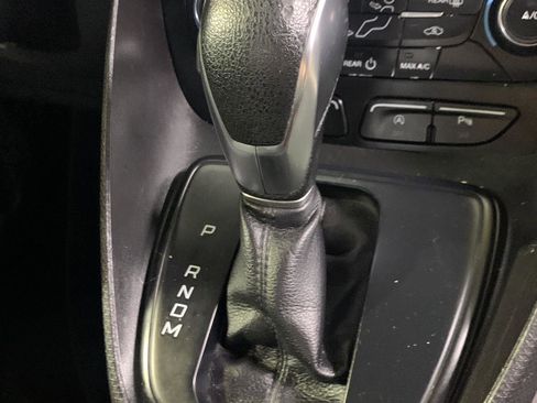 Used 2019 Ford Transit Connect XLT w/ Driver-Assist Package image 23