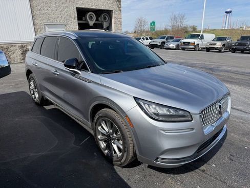 Used 2021 Lincoln Corsair AWD w/ Premium Package image 2