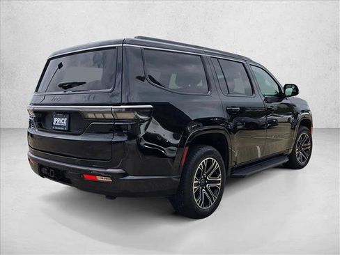 Used 2026 Jeep Grand Wagoneer 4WD w/ Premium Group I image 5