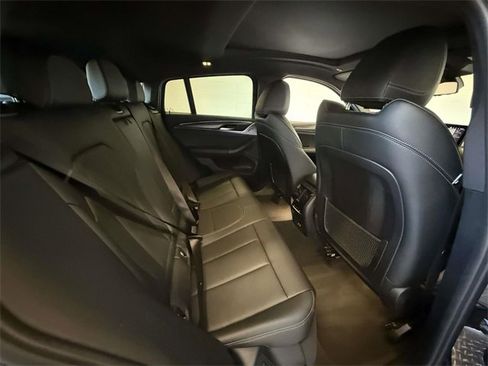 Used 2023 BMW X4 xDrive30i w/ M Sport Package image 16