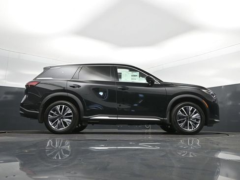 New 2026 INFINITI QX60 Luxe image 45