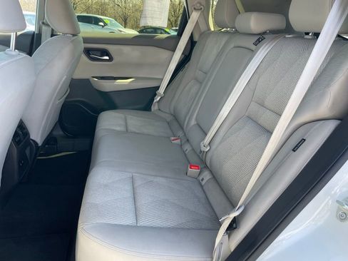 Certified 2024 Nissan Rogue SV AWD/4WD image 7
