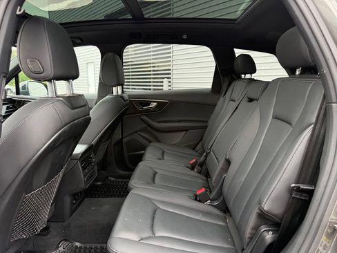 Used 2025 Audi Q7 2.0T Premium Plus w/ Premium Plus Package AWD/4WD image 23