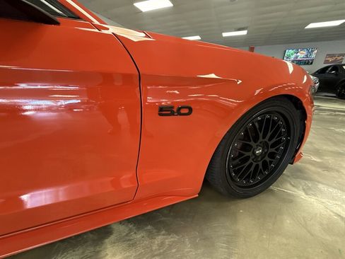 Used 2016 Ford Mustang GT Premium w/ GT Performance Package RWD image 9
