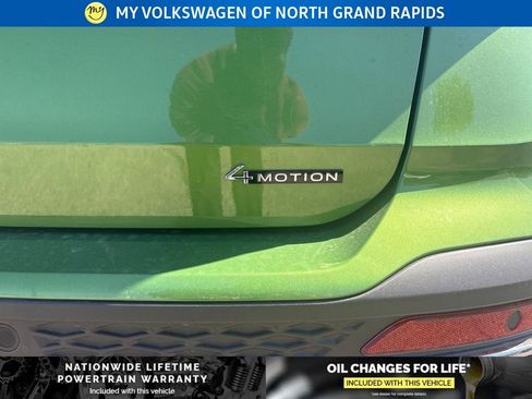 New 2026 Volkswagen Taos SE AWD/4WD image 9