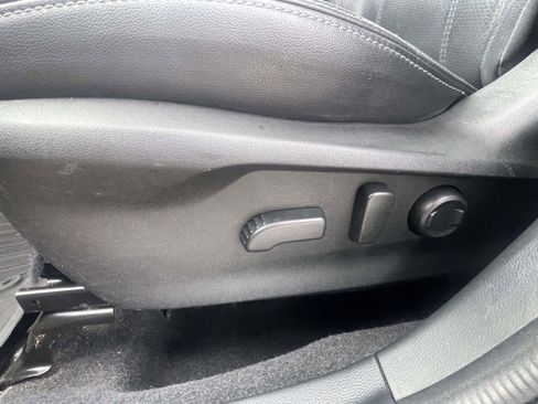 Used 2022 Subaru Forester Limited AWD/4WD image 16