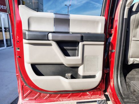 Used 2018 Ford F150 XLT w/ Equipment Group 302A Luxury AWD/4WD image 12