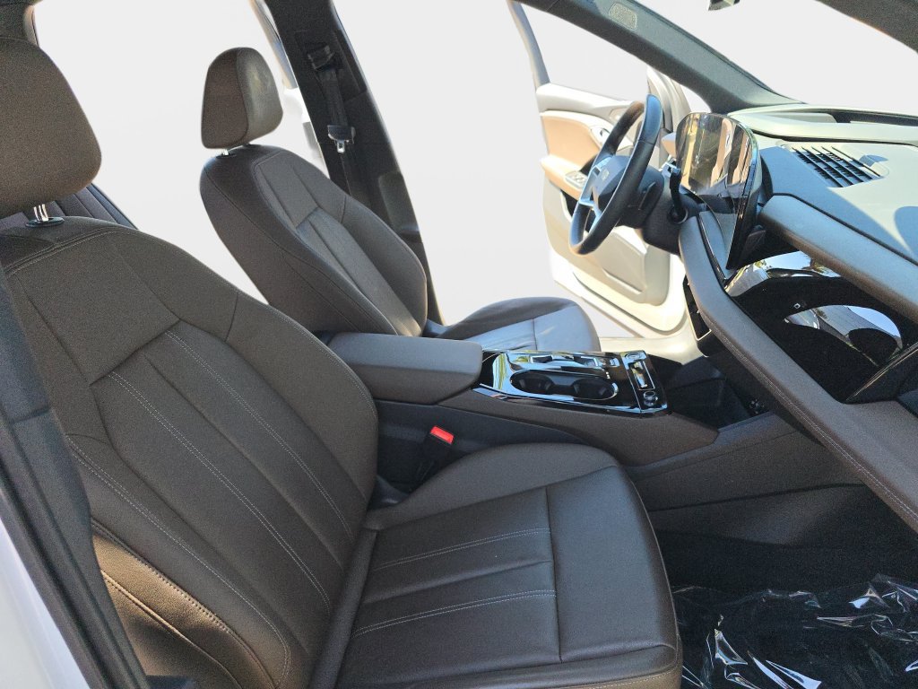 Used 2025 Audi Q6 e-tron Premium Plus w/ Premium Plus AWD/4WD image 12