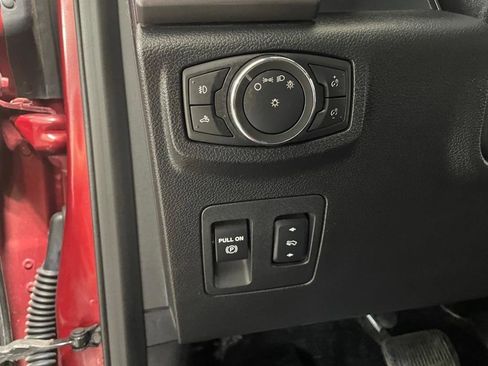 Used 2015 Ford F150 XLT w/ Equipment Group 302A Luxury image 28