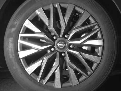 Used 2025 Nissan Altima 2.5 SV image 13