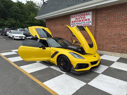Used 2019 Chevrolet Corvette ZR1 RWD image 44