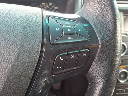 Used 2017 Ford Explorer XLT AWD/4WD image 28