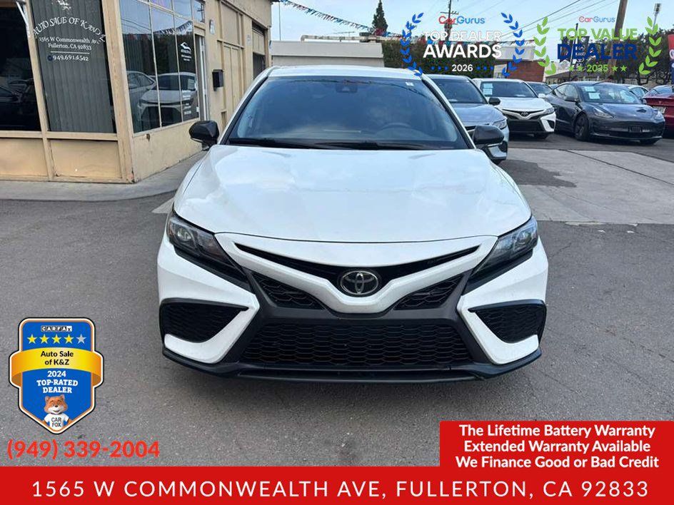 Used 2022 Toyota Camry SE FWD image 8