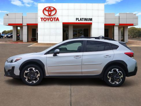 Used 2023 Subaru Crosstrek 2.5i Limited AWD/4WD image 3