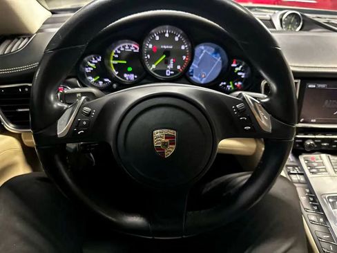 Used 2014 Porsche Panamera S w/ Premium Package Plus RWD image 29