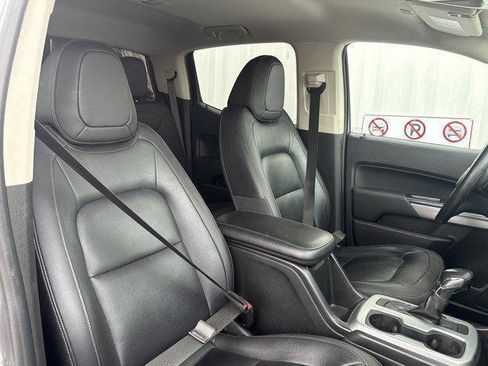 Used 2022 Chevrolet Colorado LT w/ Luxury Package image 31