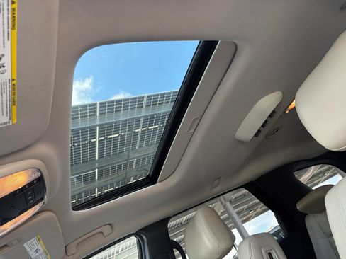 Used 2016 Dodge Durango Citadel w/ Premium Entertainment Group RWD image 17