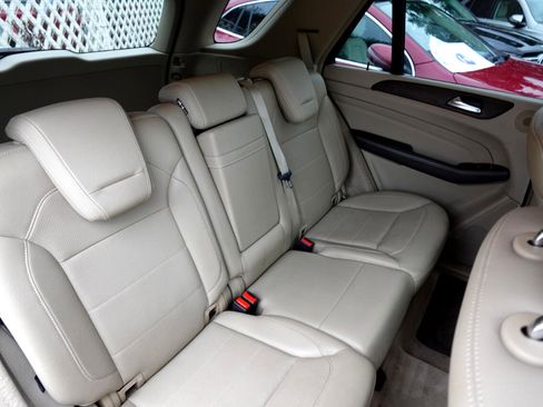 Used 2013 Mercedes-Benz ML 350 4MATIC image 11