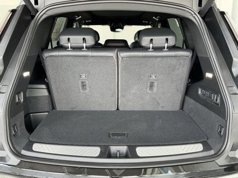 New 2026 Cadillac Vistiq Luxury image 36