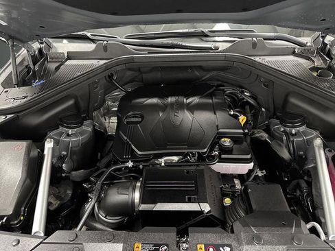 Used 2025 Genesis GV80 2.5T Advanced image 39