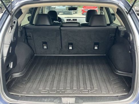 Used 2018 Subaru Outback 2.5i Limited AWD/4WD image 40