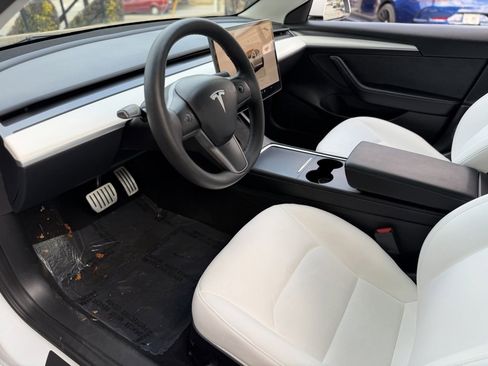 Used 2023 Tesla Model 3 Performance image 24