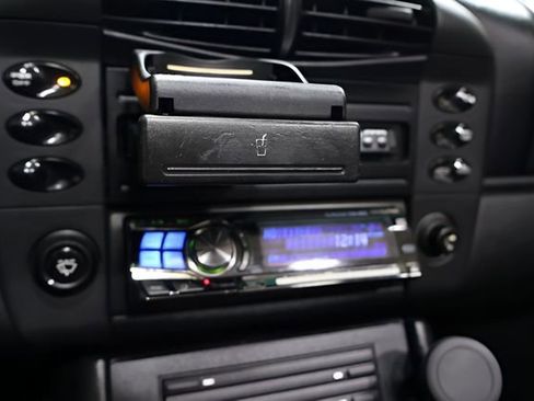 Used 2001 Porsche 911 Carrera 4 image 31