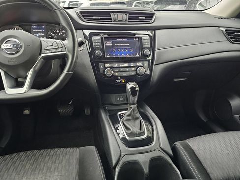Used 2019 Nissan Rogue SV FWD image 13