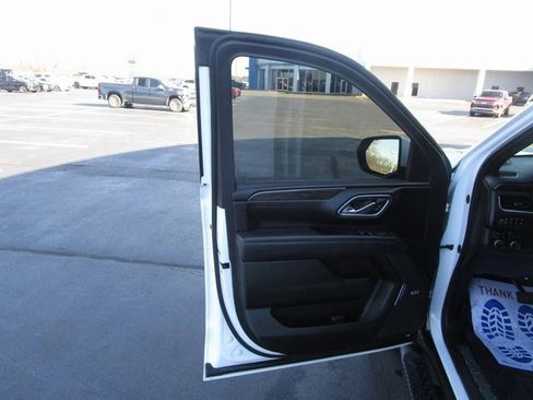 Certified 2023 Chevrolet Suburban Z71 w/ Luxury Package image 14